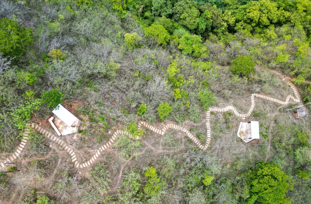 Nuevos miradores paisajísticos y sendero ecológico iluminado en el Cerro de la Cruz en Liborina, Occidente antioqueño